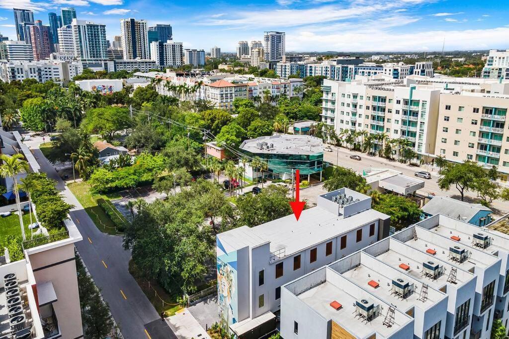 Pretty Rola 201 Luxury 1B1B W King Bed At Downtown ฟอร์ต ลอเดอร์เดล ภายนอก รูปภาพ